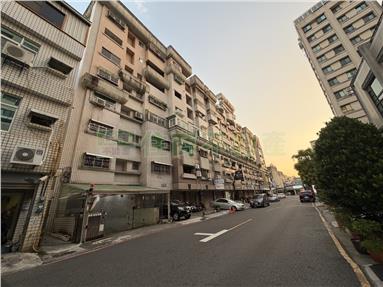 東區大立郡三房平車房屋室內格局與周邊環境