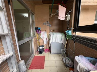 鳳山新城大坪數美三房房屋室內格局與周邊環境