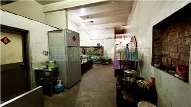 燕巢樹科大旁稀有臨路住地房屋室內格局與周邊環境