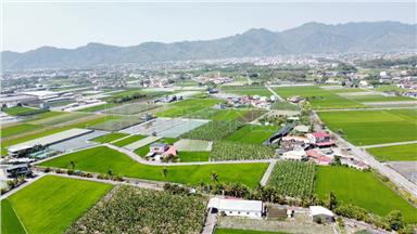 美濃五隻寮旁臨路面寬建地房屋室內格局與周邊環境
