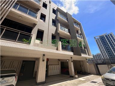 近左營榮總稀有車墅透天房屋室內格局與周邊環境