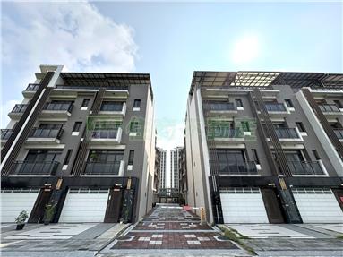 近左營榮總稀有車墅透天房屋室內格局與周邊環境