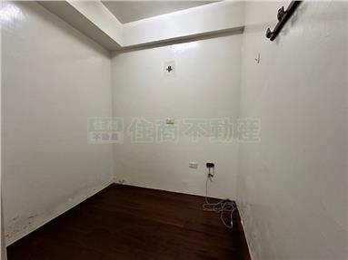 東區德東街1-2樓3房樓店房屋室內格局與周邊環境