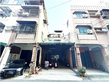 鎮北國小翻新二樓寓房屋室內格局與周邊環境