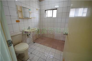 九如富仁街大面寬透天房屋室內格局與周邊環境