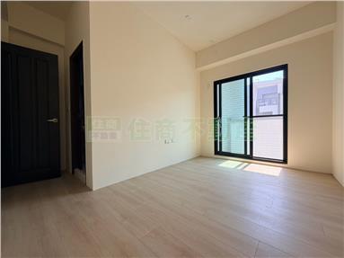 新吉工業區|全新傳統車墅房屋室內格局與周邊環境