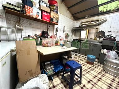 鳳山透天自用投資兩相宜房屋室內格局與周邊環境
