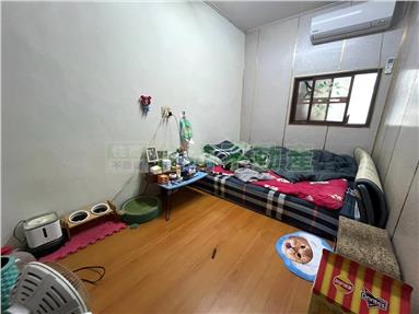鳳山透天自用投資兩相宜房屋室內格局與周邊環境