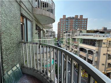 正修電梯大坪數華廈房屋室內格局與周邊環境