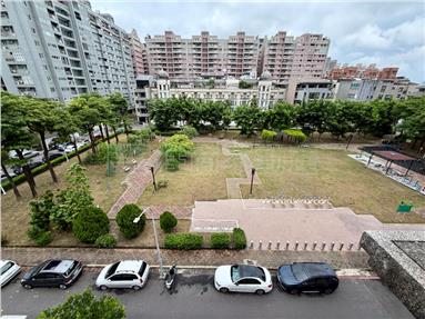 安平面千坪公園翠景電梯車墅房屋室內格局與周邊環境