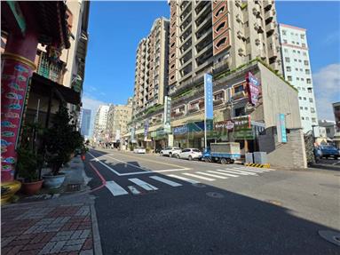 南紡裕農•面寬六米雙向路宅房屋室內格局與周邊環境