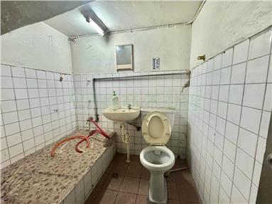 水湳中清黃金店面店住透天房屋室內格局與周邊環境