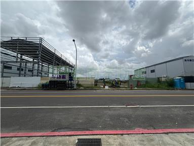 仁武產業園區預售全新廠房房屋室內格局與周邊環境