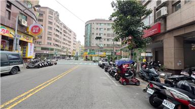 陽明國小頂樓唯一陽光屋一層一戶房屋室內格局與周邊環境