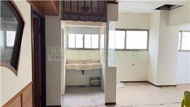 陽明國小頂樓唯一陽光屋一層一戶房屋室內格局與周邊環境
