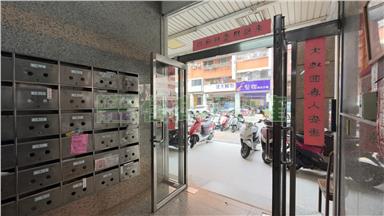 陽明國小頂樓唯一陽光屋一層一戶房屋室內格局與周邊環境