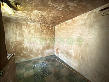 右昌低於實登街上騎樓透天房屋室內格局與周邊環境