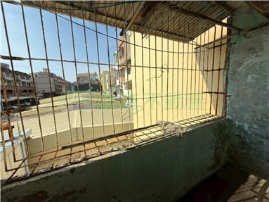 右昌低於實登街上騎樓透天房屋室內格局與周邊環境