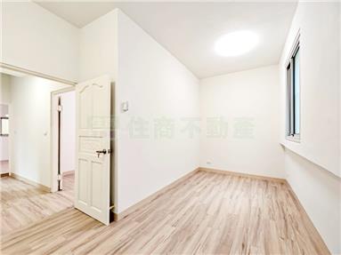 鎮北國小翻新明亮2樓美寓房屋室內格局與周邊環境
