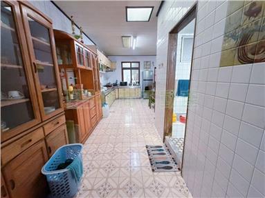 崇德黃昏市場旁傳統透天房屋室內格局與周邊環境