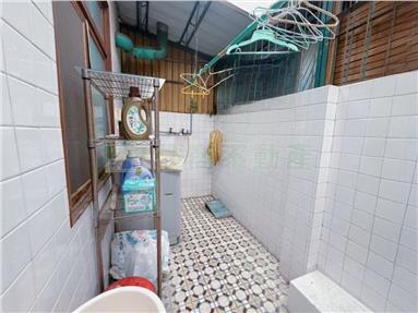 崇德黃昏市場旁傳統透天房屋室內格局與周邊環境