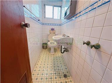 崇德黃昏市場旁傳統透天房屋室內格局與周邊環境