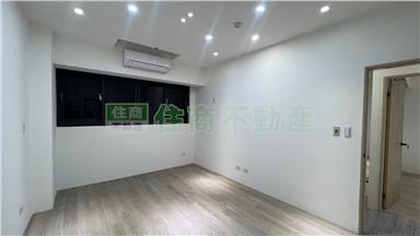 儷景亮麗四房三衛樓中樓房屋室內格局與周邊環境